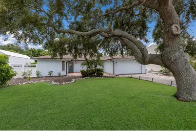 7711 25th Avenue W, Bradenton, FL 34209 - Photo 5