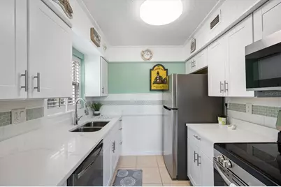 522 Pine Avenue #1A, Anna Maria, FL 34216 - Photo 13