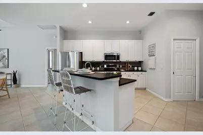 8204 Waterview Boulevard, Lakewood Ranch, FL 34202 - Photo 23