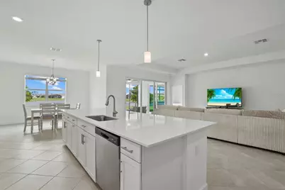 8554 Saint Kitts Circle, Englewood, FL 34224 - Photo 7