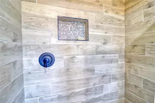 7149 Fairway Bend Cir, Sarasota, FL 34243 - Photo 39