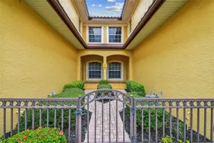 8161 Miramar Way, Lakewood Ranch, FL 34202 - Photo 3