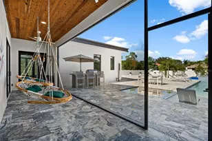 1899 Vamo Way, Sarasota, FL 34231 - Photo 39