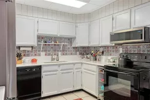 1702 Hillview St, Sarasota, FL 34239 - Photo 23