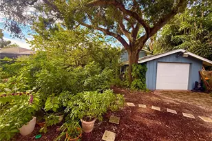 1702 Hillview St, Sarasota, FL 34239 - Photo 5