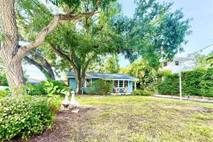 1702 Hillview St, Sarasota, FL 34239 - Photo 3