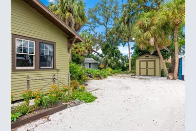 2322 7th Avenue W, Bradenton, FL 34205 - Photo 31