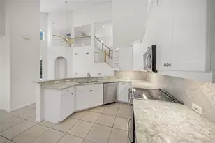 4520 Blue Marlin Dr, Bradenton, FL 34208 - Photo 9