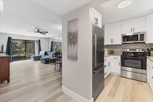 1644 Stickney Point Rd, Sarasota, FL 34231 - Photo 9