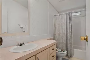 8427 Castle Garden Rd, Palmetto, FL 34221 - Photo 15