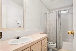 8427 Castle Garden Rd, Palmetto, FL 34221 - Photo 17