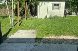 4109 78th St W, Bradenton, FL 34209 - Photo 17