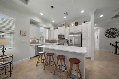 340 Sapphire Lake Drive #201, Bradenton, FL 34209 - Photo 7