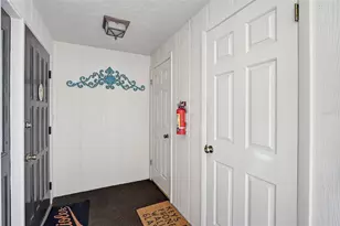 1697 Northampton St, Venice, FL 34293 - Photo 5