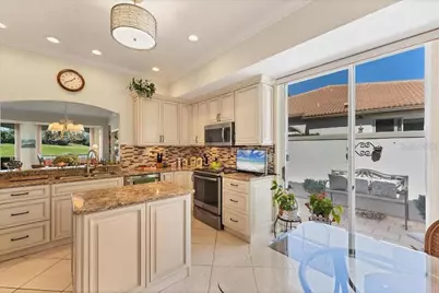 3881 Chatsworth Greene Court #20, Sarasota, FL 34235 - Photo 9