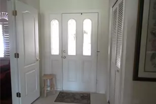 3881 Chatsworth Greene Ct, Sarasota, FL 34235 - Photo 5