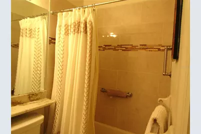 3881 Chatsworth Greene Court #20, Sarasota, FL 34235 - Photo 33