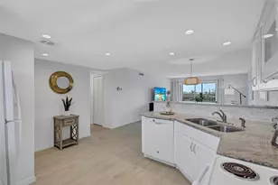 9397 Midnight Pass Rd, Sarasota, FL 34242 - Photo 11