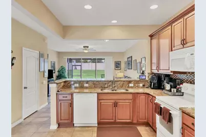 8230 72nd Street E, Bradenton, FL 34201 - Photo 9