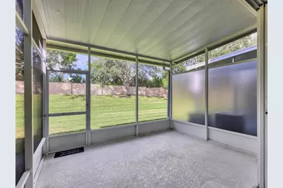 8230 72nd Street E, Bradenton, FL 34201 - Photo 13