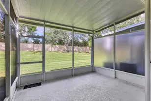 8230 72nd St E, Bradenton, FL 34201 - Photo 13