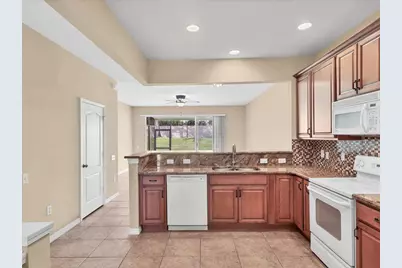 8230 72nd Street E, Bradenton, FL 34201 - Photo 11