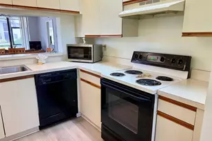 4420 46th Ave W, Bradenton, FL 34210 - Photo 7