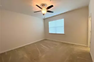 7886 Moonstone Dr, Sarasota, FL 34233 - Photo 11