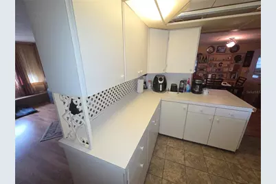 1117 49th Avenue Drive W, Bradenton, FL 34207 - Photo 7