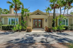 422 Blue Garden Ln, Osprey, FL 34229 - Photo 5