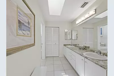 2012 Harbourside Drive #2104, Longboat Key, FL 34228 - Photo 27