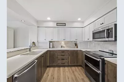 2012 Harbourside Drive #2104, Longboat Key, FL 34228 - Photo 15