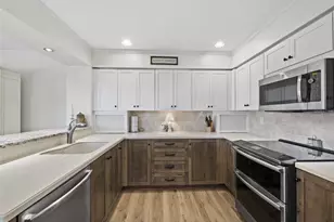 2012 Harbourside Dr, Longboat Key, FL 34228 - Photo 15