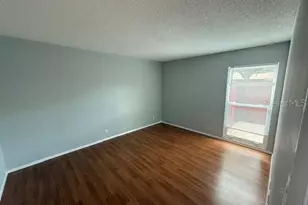 2763 Woodgate Ln, Sarasota, FL 34231 - Photo 5