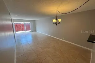 2763 Woodgate Ln, Sarasota, FL 34231 - Photo 17