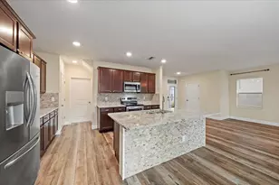 4861 Silver Topaz St, Sarasota, FL 34233 - Photo 5