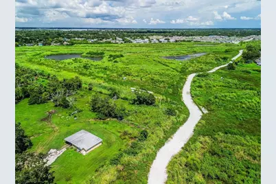 2111 15th Street E, Bradenton, FL 34208 - Photo 3