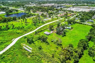 2111 15th St E, Bradenton, FL 34208 - Photo 15