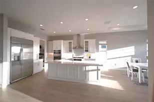 1056 Seagrape Dr, Ruskin, FL 33570 - Photo 11