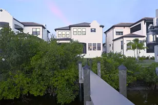 1056 Seagrape Dr, Ruskin, FL 33570 - Photo 3