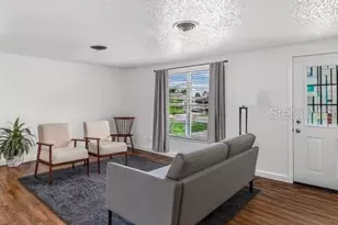 540 Oxford Dr, Venice, FL 34293 - Photo 3