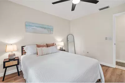 655 Hand Avenue, Sarasota, FL 34232 - Photo 15