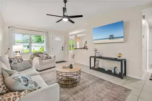 655 Hand Ave, Sarasota, FL 34232 - Photo 7