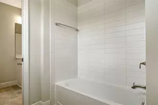 10050 Crystal Isles Cir, Sarasota, FL 34241 - Photo 41