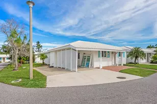 667 El Centro, Longboat Key, FL 34228 - Photo 3