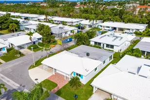 667 El Centro, Longboat Key, FL 34228 - Photo 5