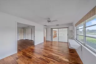 7077 W Country Club Dr N, Sarasota, FL 34243 - Photo 21