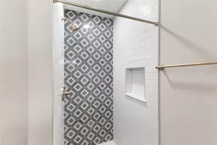 111 17th St E, Bradenton, FL 34208 - Photo 21