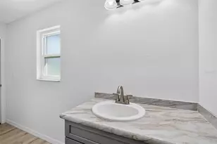 915 Suncrest Ln, Englewood, FL 34223 - Photo 29