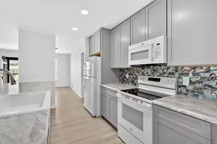 915 Suncrest Ln, Englewood, FL 34223 - Photo 19